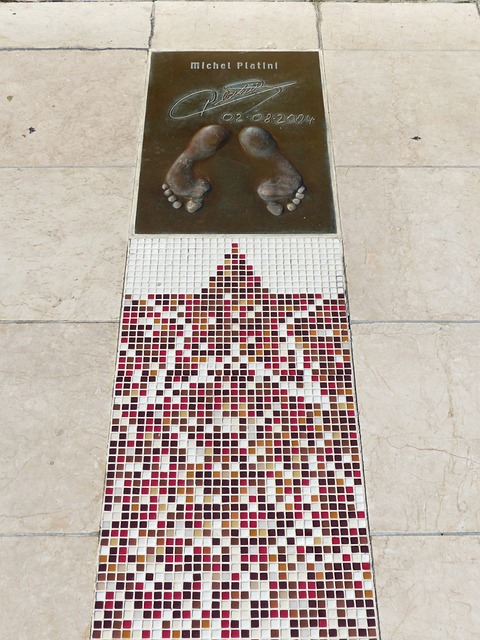 与到马威的 与到马威的